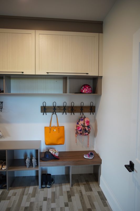 projet-morrissette-meuble-sur-mesure-walkin-vestibule