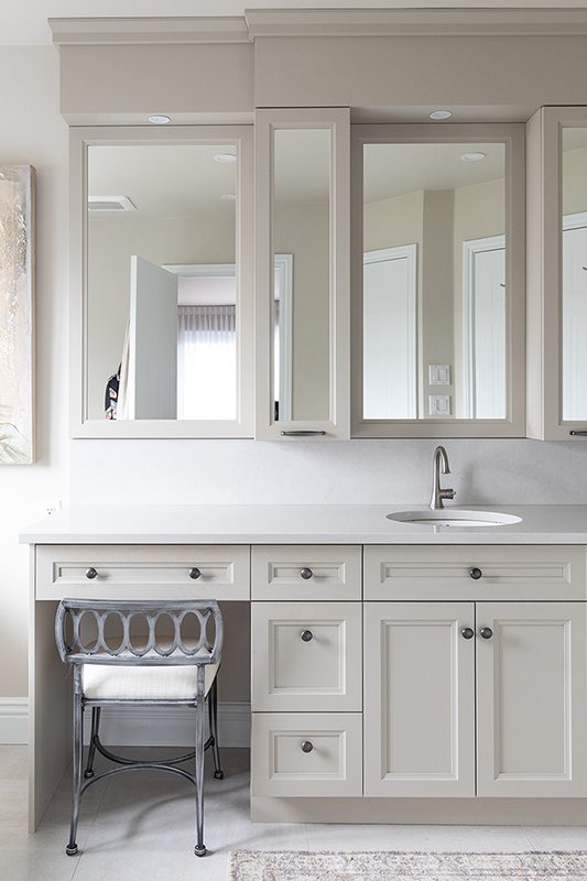 Projet Picasso - Salle de bain - Ébénisterie Armoires Créabec inc.